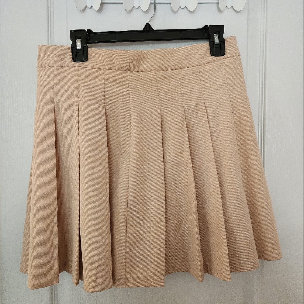 Pleated Cousin Couture Mini Skirt